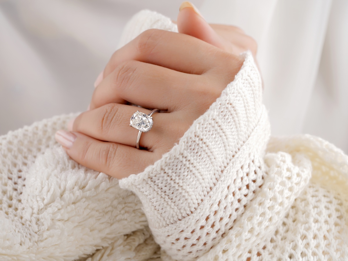 How To Keep a Ring From Spinning? Temporary & Permanent Fixes -  TrustedJewelryGuide